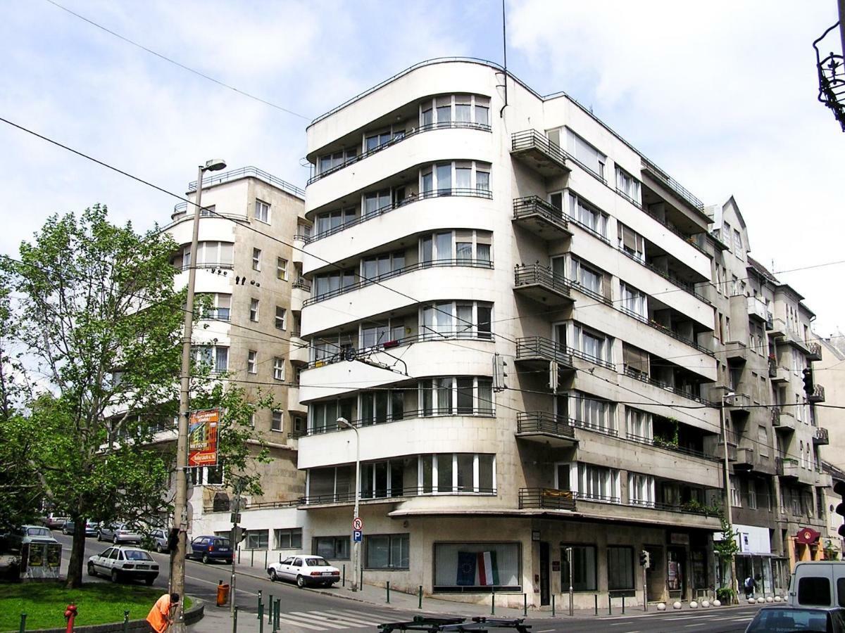 Spacious Bauhaus Icon Flat With Fitness Room In Central Buda, Close To The River And Margaret Island Budapest Kültér fotó